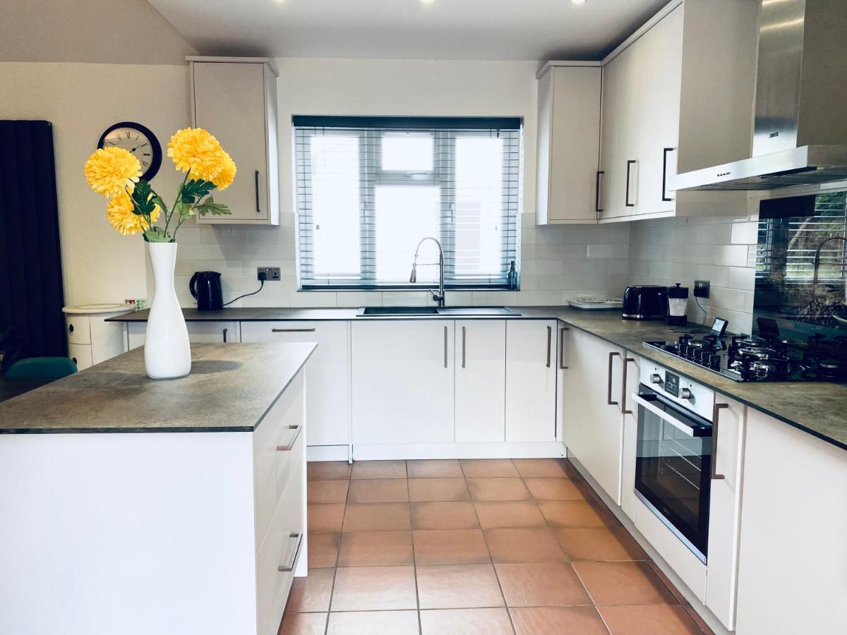 5 Bedroom Bungalow Ascot Racecourse Luaran gambar